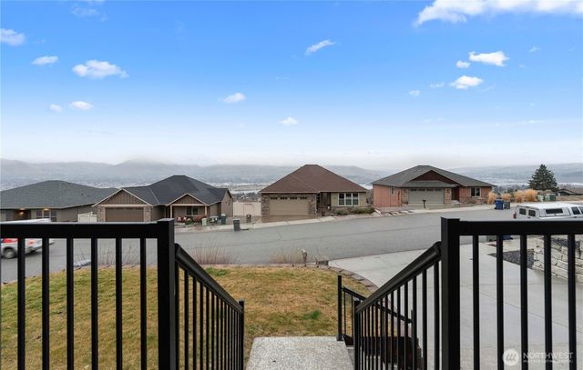 2627 Catalina Avenue, East Wenatchee, WA 98802