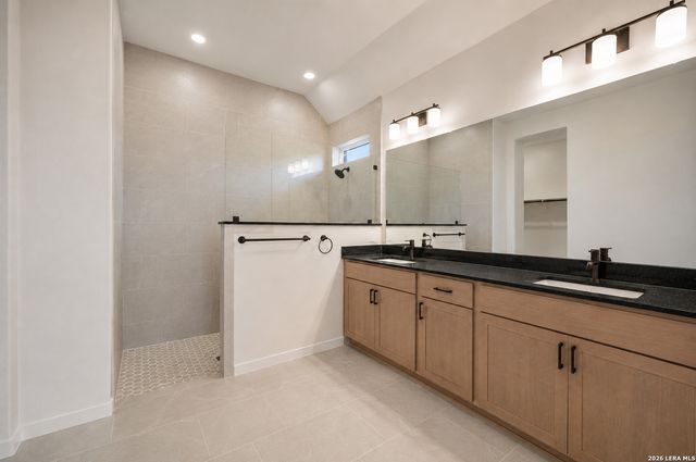 742 Converge Ct, Marion, TX 78124