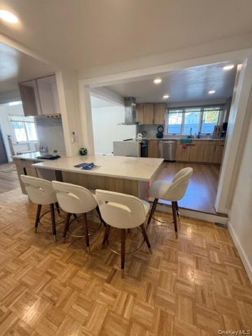 28 Floral Avenue, Bethpage, NY 11714