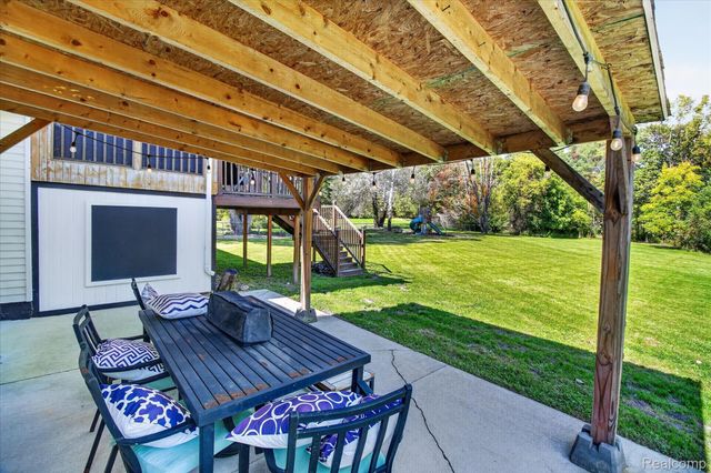 6645 Dunn Road, Oceola Township, MI 48855
