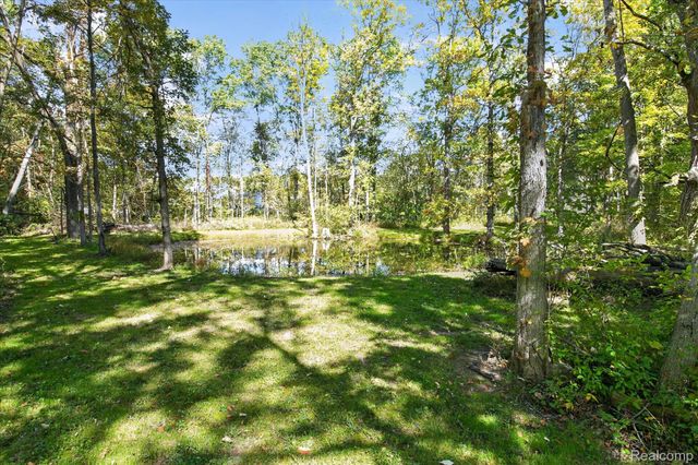 6645 Dunn Road, Oceola Township, MI 48855