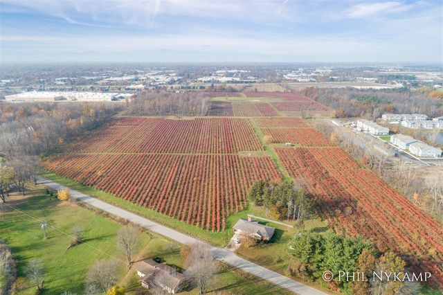 3717 Beeline Road, Holland, MI 49424