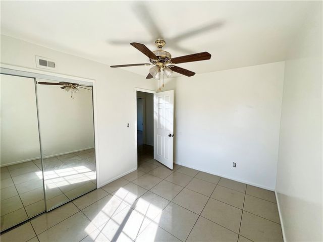 2111 E Avenue Q1, Palmdale, CA 93550