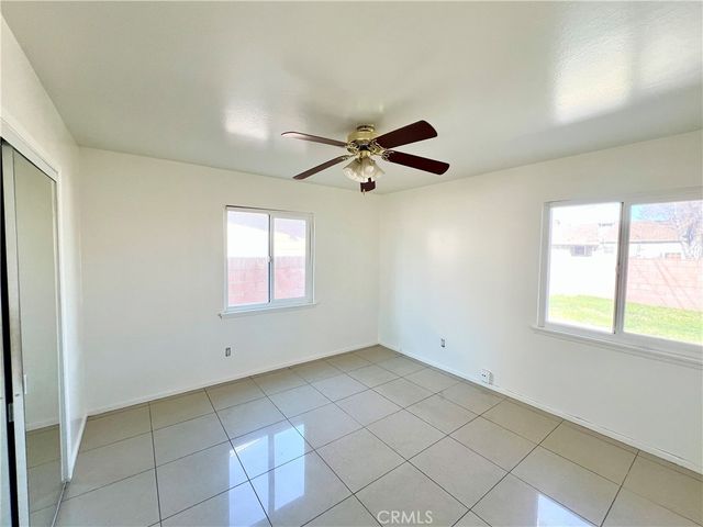 2111 E Avenue Q1, Palmdale, CA 93550