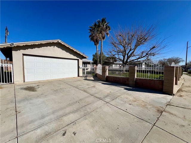 2111 E Avenue Q1, Palmdale, CA 93550