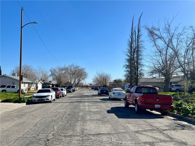 2111 E Avenue Q1, Palmdale, CA 93550