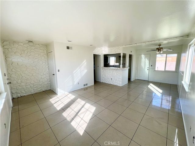 2111 E Avenue Q1, Palmdale, CA 93550