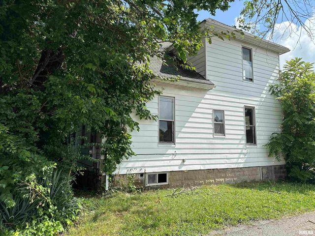 103 N 7TH Street, Murphysboro, IL 62966