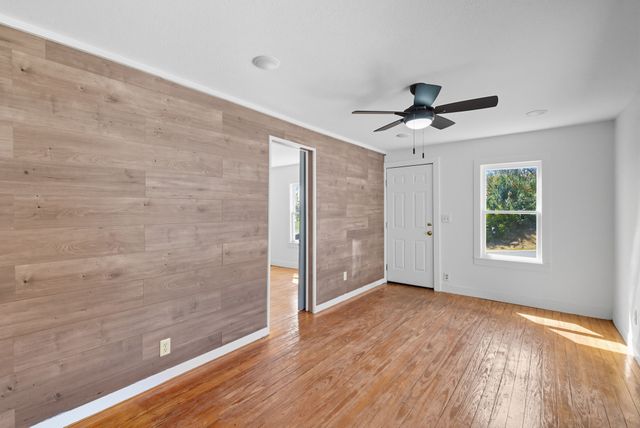 425 S Belknap Street, Stephenville, TX 76401