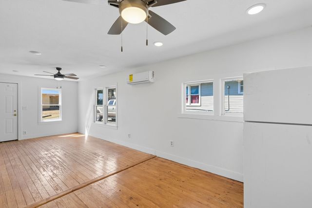 425 S Belknap Street, Stephenville, TX 76401