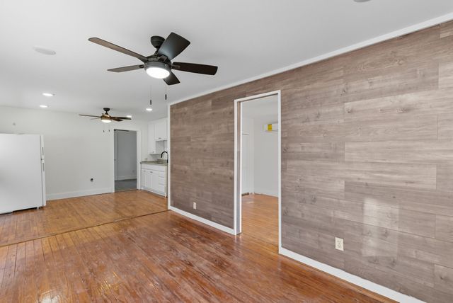 425 S Belknap Street, Stephenville, TX 76401