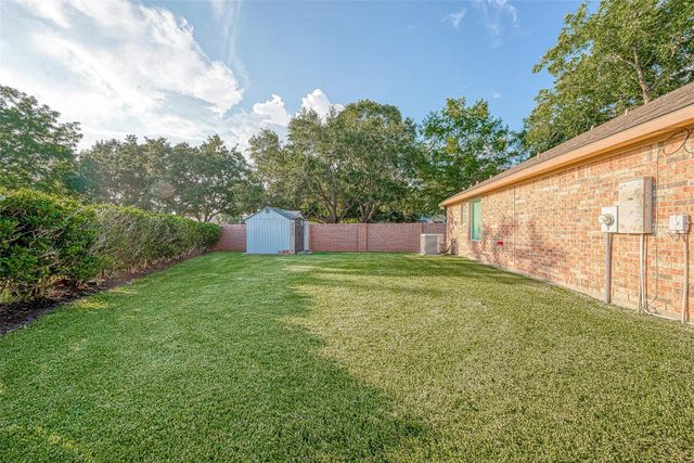 3827 Garden Way, Missouri City, TX 77459