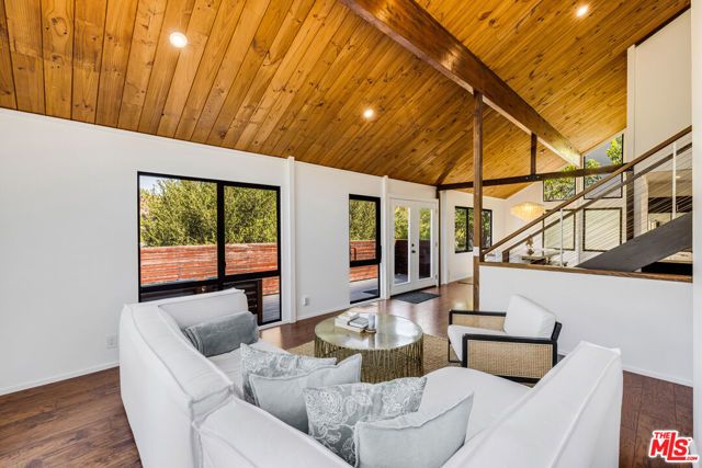 29127 Triunfo Drive, Agoura Hills, CA 91301