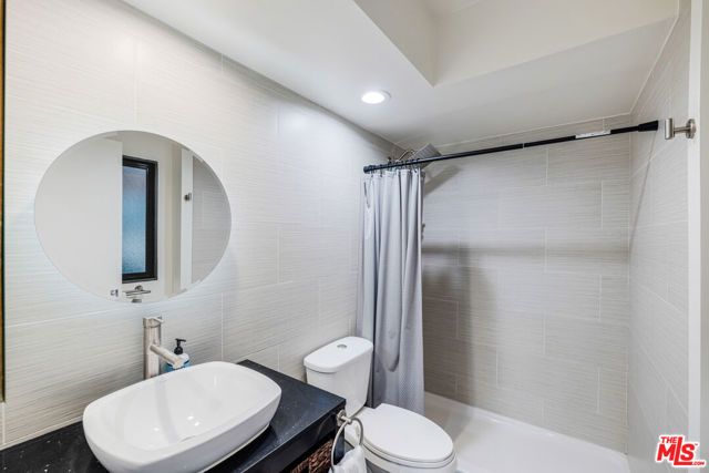 29127 Triunfo Drive, Agoura Hills, CA 91301