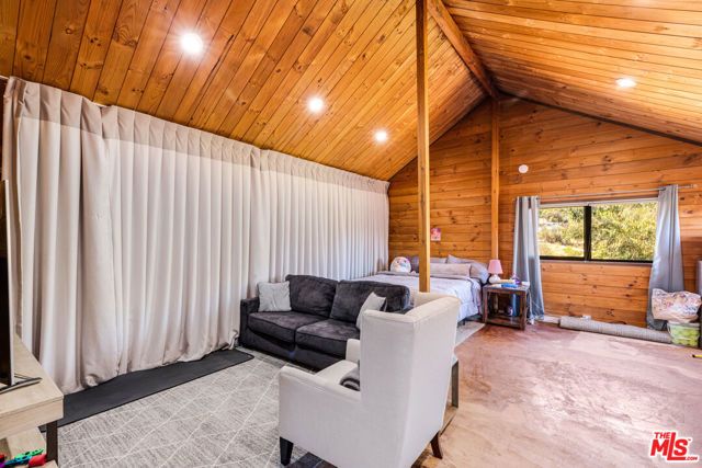 29127 Triunfo Drive, Agoura Hills, CA 91301