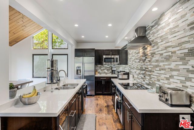29127 Triunfo Drive, Agoura Hills, CA 91301