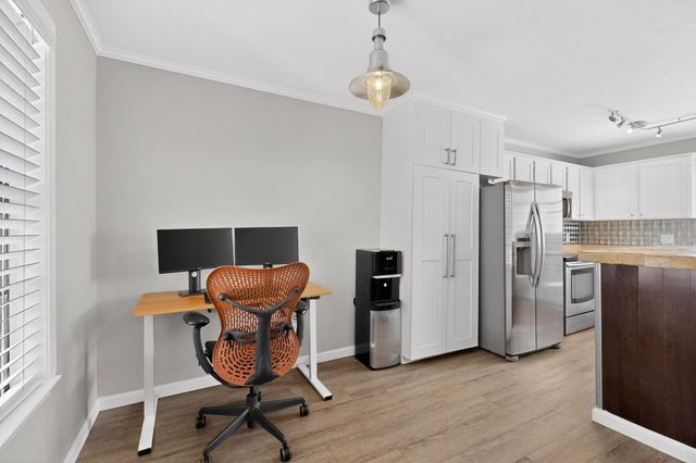 5335 Bent Tree Forest Drive 237, Dallas, TX 75248