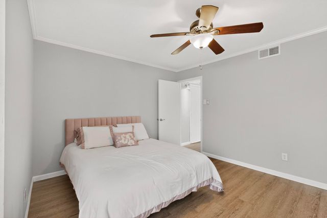 5335 Bent Tree Forest Drive 237, Dallas, TX 75248