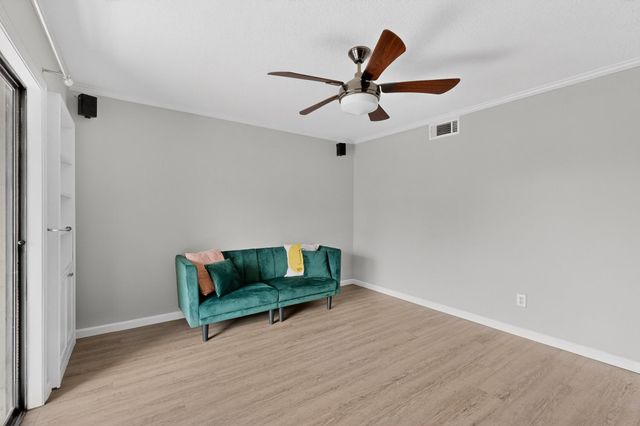 5335 Bent Tree Forest Drive 237, Dallas, TX 75248