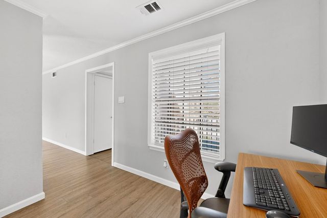 5335 Bent Tree Forest Drive 237, Dallas, TX 75248