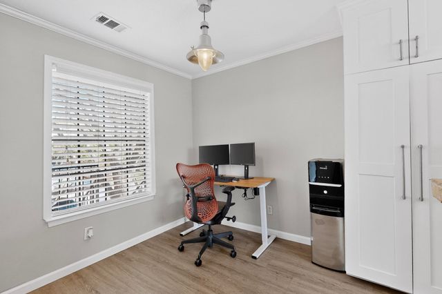 5335 Bent Tree Forest Drive 237, Dallas, TX 75248