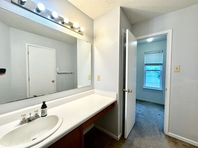 2501 Black Antler Court, Indianapolis, IN 46217