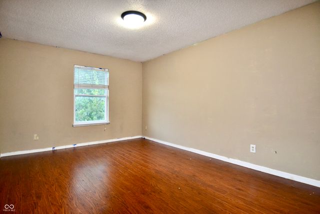 2501 Black Antler Court, Indianapolis, IN 46217