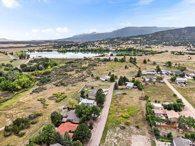 5284 Monte Vista Dr, Colorado City, CO 81019