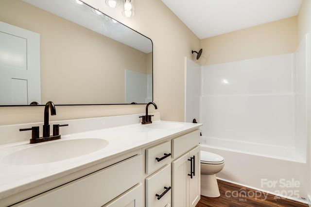 17 Melton Drive, Weaverville, NC 28787