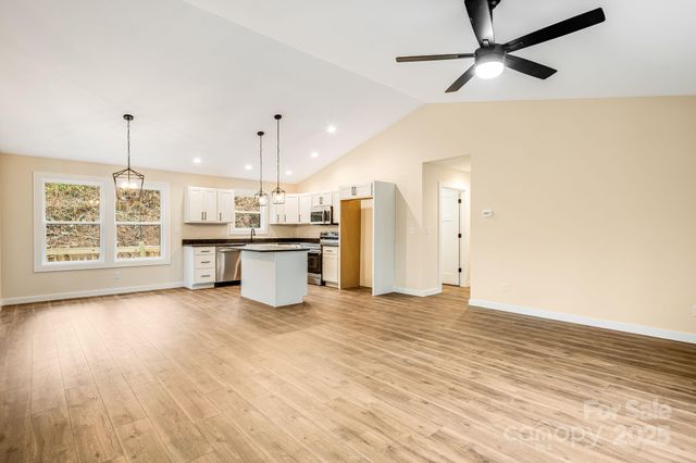 17 Melton Drive, Weaverville, NC 28787