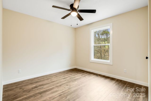 17 Melton Drive, Weaverville, NC 28787