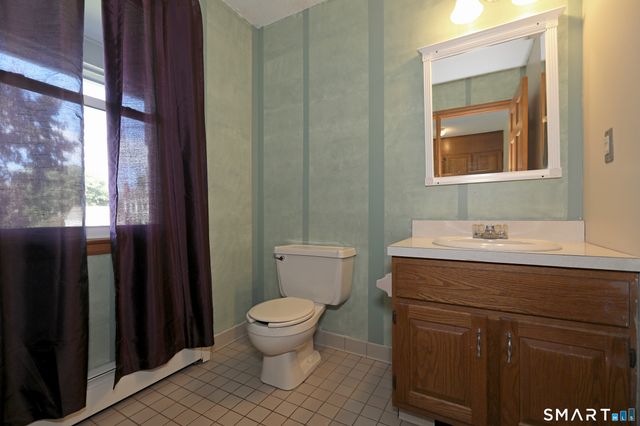 33 Milo Peck Lane, Windsor, CT 06095