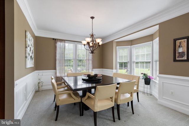 20 GIBSON DR, Fredericksburg, VA 22406