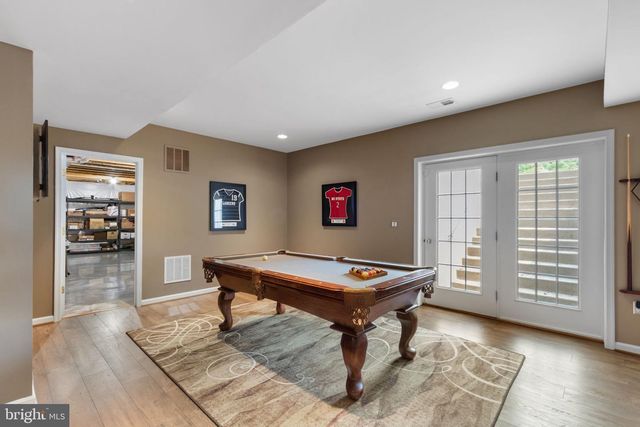 20 GIBSON DR, Fredericksburg, VA 22406