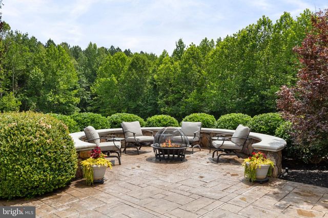 20 GIBSON DR, Fredericksburg, VA 22406