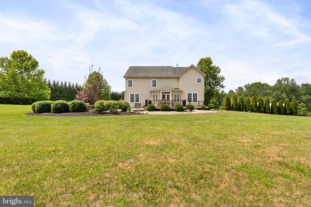 20 GIBSON DR, Fredericksburg, VA 22406