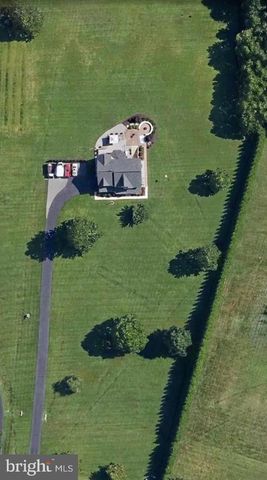 20 GIBSON DR, Fredericksburg, VA 22406