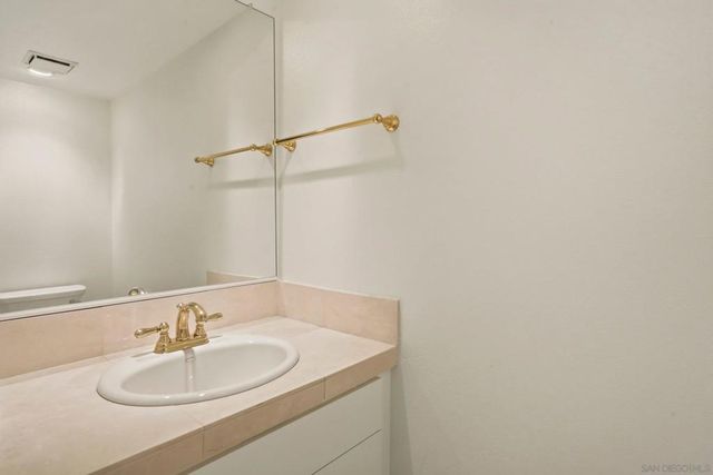 3964 Richmond, San Diego, CA 92103