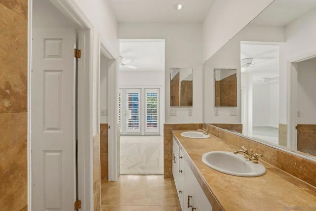 3964 Richmond, San Diego, CA 92103