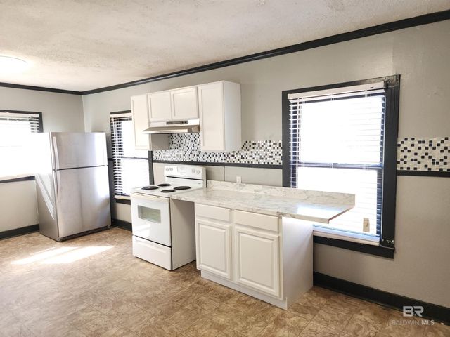 706 E Horner Street, Atmore, AL 36502