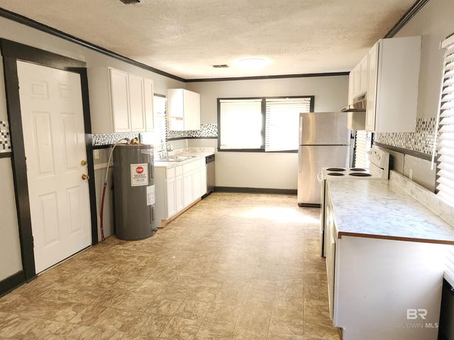 706 E Horner Street, Atmore, AL 36502