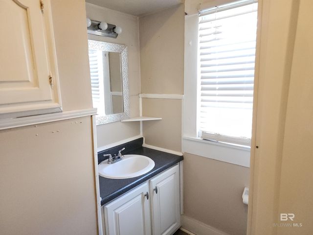 706 E Horner Street, Atmore, AL 36502