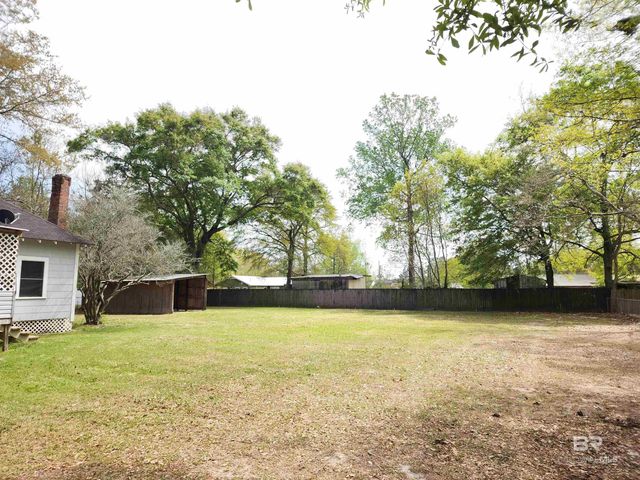706 E Horner Street, Atmore, AL 36502