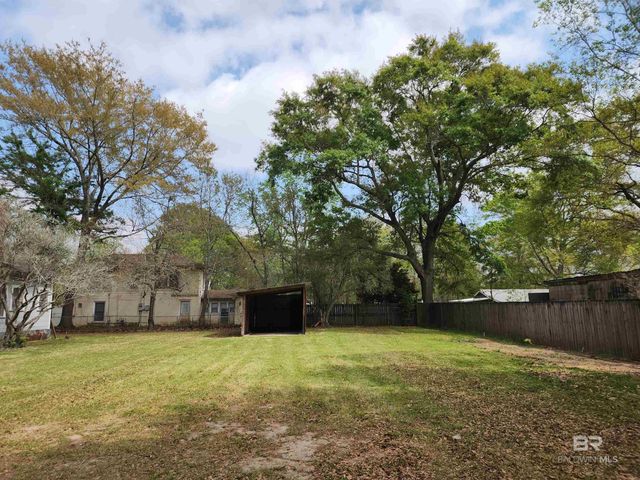 706 E Horner Street, Atmore, AL 36502