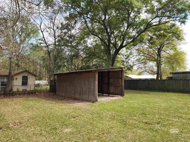 706 E Horner Street, Atmore, AL 36502