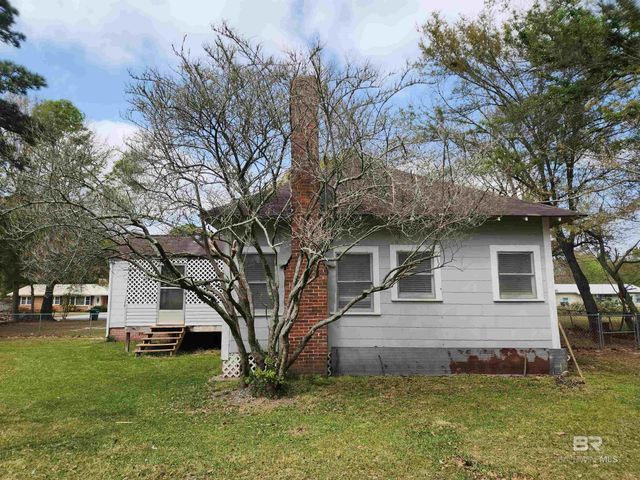 706 E Horner Street, Atmore, AL 36502