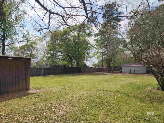 706 E Horner Street, Atmore, AL 36502