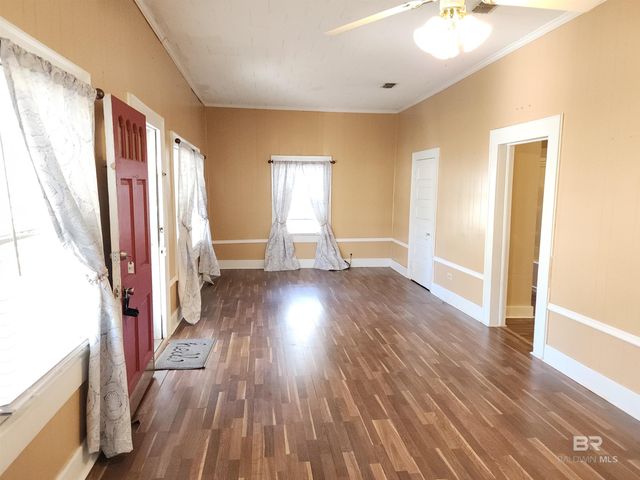 706 E Horner Street, Atmore, AL 36502