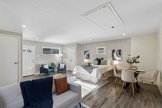 9966 Coppedge Lane, Dallas, TX 75220