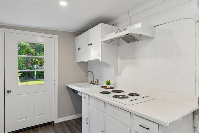 9966 Coppedge Lane, Dallas, TX 75220